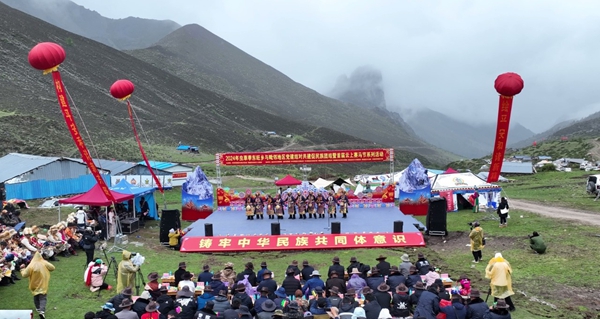 2024年虫草季东旺乡与毗邻地区党建结对共建促民族团结暨首届云上赛马节系列活动举行(图2)