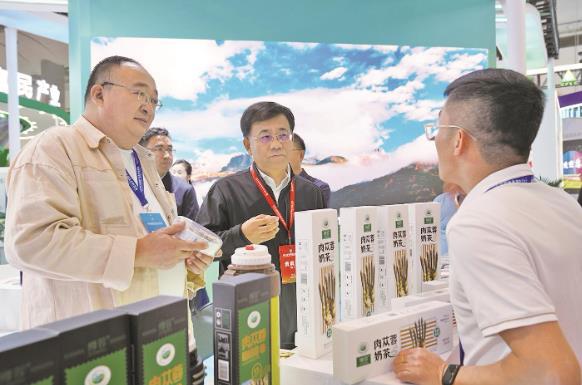 青海参展商首秀收获满满 ——2024年世界林木业大会青海展厅见闻(图3)