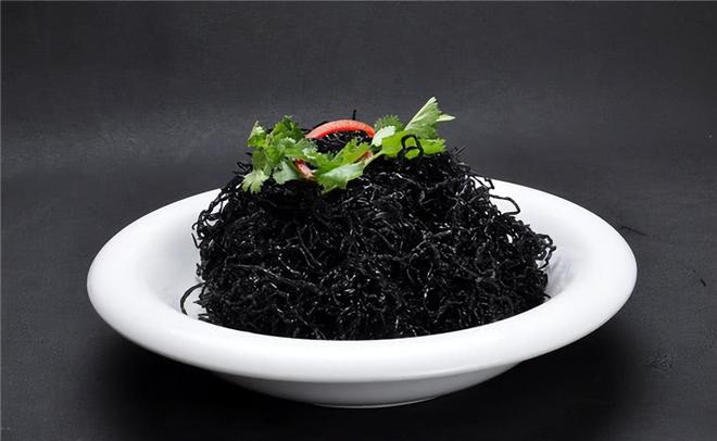 男子摘“发菜”被判十个月罚款5000什么菜这么金贵？(图5)