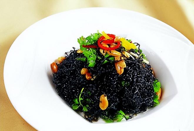 男子摘“发菜”被判十个月罚款5000什么菜这么金贵？(图11)