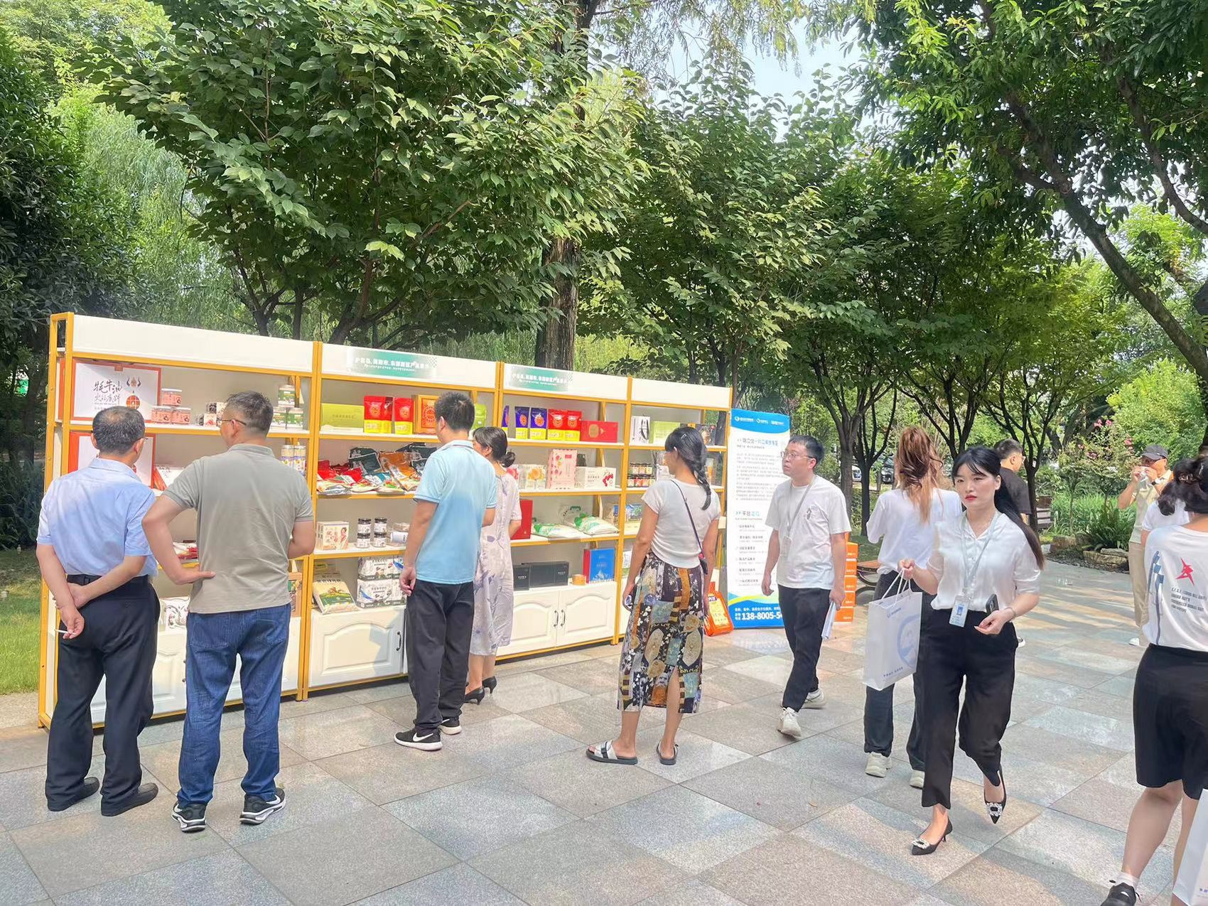 培育民族医药知名品牌br——访河北省西藏商会会长、藏诺药业董事长王智森(图1)