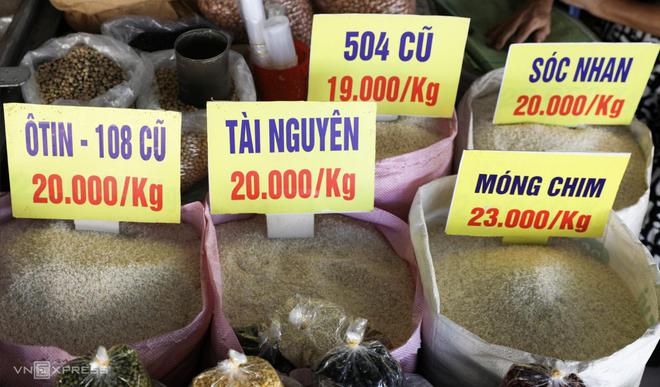 超预期祝贺！越南2024年经济大涨709%GDP升值4763亿美元(图2)