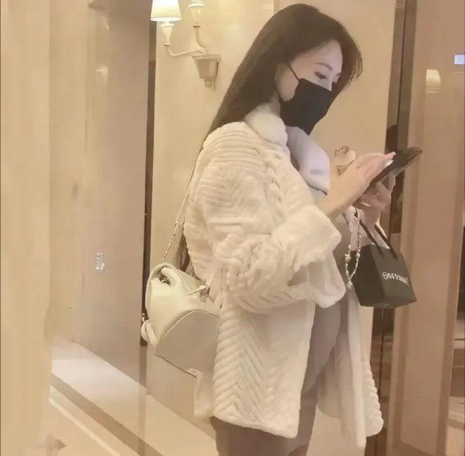 黄晓明儿女双全了！叶珂母凭女贵？Angelababy紧急修改探视条款！(图2)