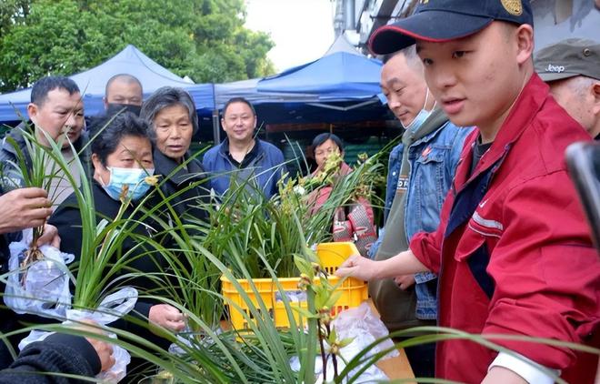 曾经火极一时后来“跌落神坛”的五大商品你买过几种？(图11)