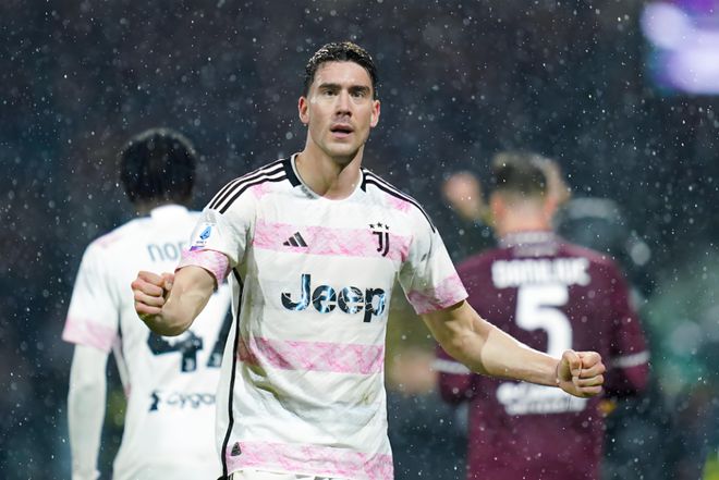 萨拉赫即将续约利物浦薪资对比欧洲五大联赛球星(图2)