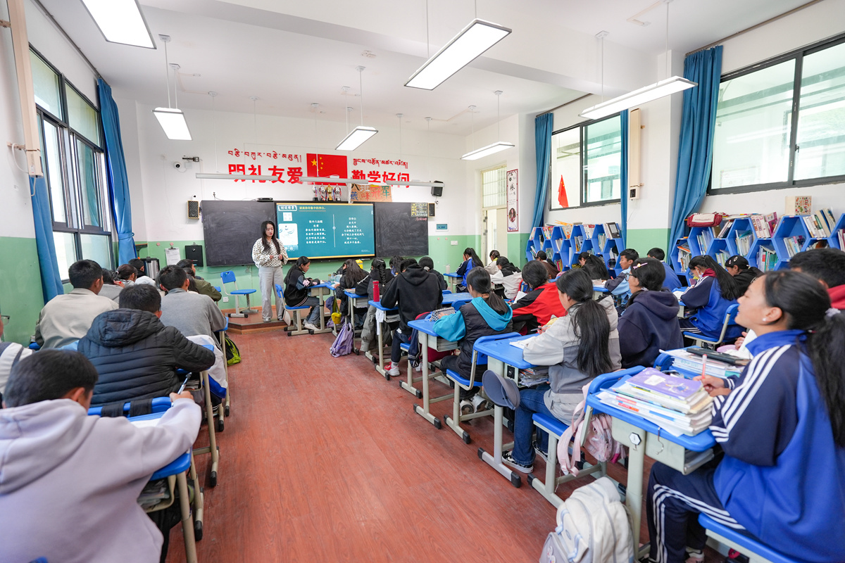 央媒看四川丨生活在海拔4800米的夏牧场——四川石渠县牧民尼美多吉的帐篷畅想(图9)