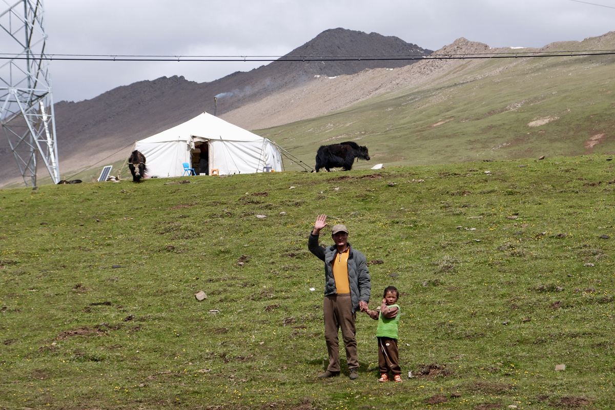 央媒看四川丨生活在海拔4800米的夏牧场——四川石渠县牧民尼美多吉的帐篷畅想(图11)