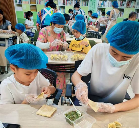 “感恩母亲节·民以食为安”社区联动包御谱馄饨亲子活动(图8)