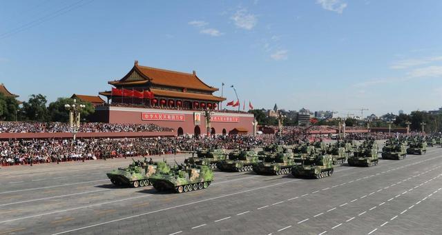 拿先进武器炸街？九三阅兵上有三款冷门但可以改变战场的武器(图4)