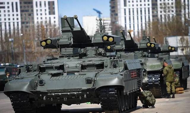 拿先进武器炸街？九三阅兵上有三款冷门但可以改变战场的武器(图8)