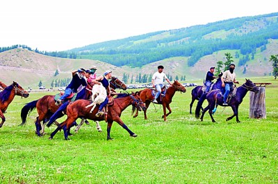新疆维吾尔自治区70年发展成就斐然——同心共筑梦天山绽新颜(图2)