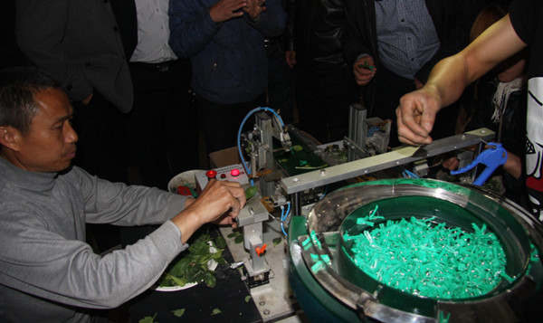 新疆维吾尔自治区农业厅：自治区2014年南疆春季田管暨春耕备耕现场经验交流会在阿克苏市举行(图3)