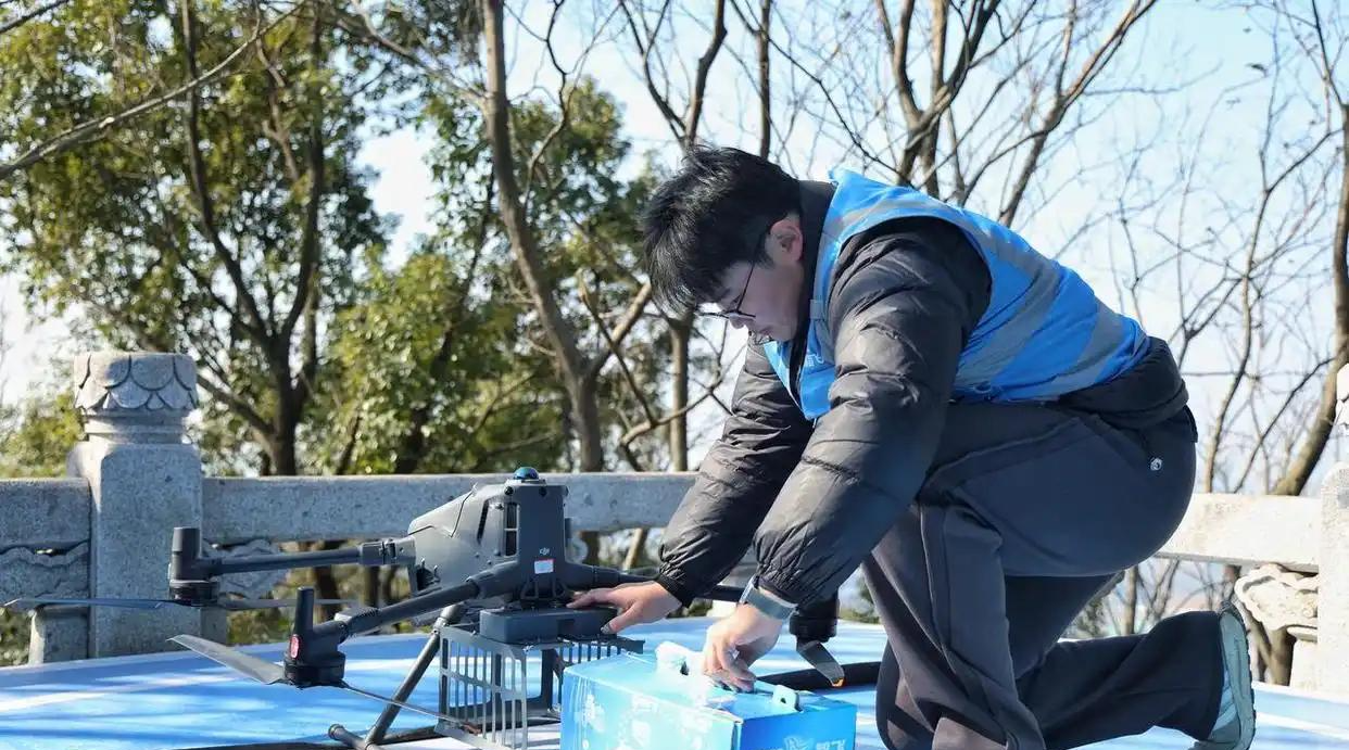 送外卖、自助拍照、“农业管家”原来无人机还有这用处(图4)