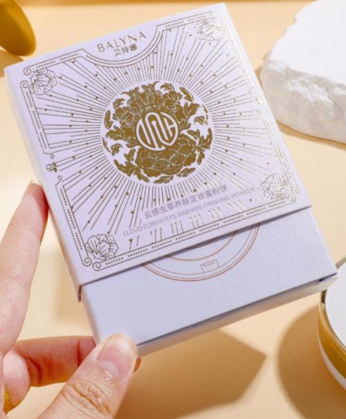 2026油皮磨皮柔焦粉饼实测：提亮匀肤不暗沉清爽控油自带通透感(图1)