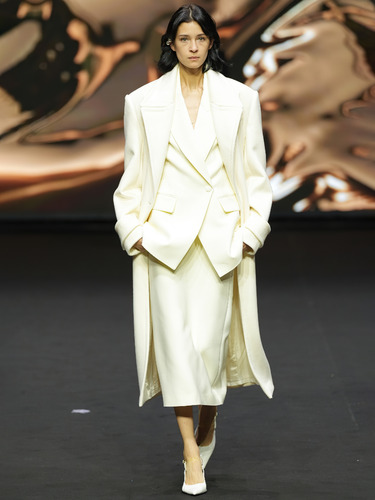 怎么经济越差设计越疯(图1)